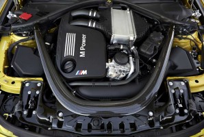 bmw-group-overall-winner-at-the-engine-of-the-year-awards-2015-proauto-05