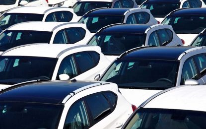 Pad prodaje novih automobila u Evropi je gotovo 33%