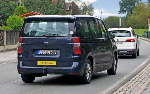 volkswagen-transporter-t7-hybridfahrzeug-spy-photo-2020-proauto-06