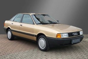 Oldtimer nedjelje: Kao nov Audi 80 iz 1988. godine [Galerija]