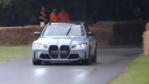 bmw-m3-touring-dynamic-debut-at-goodwood-driven-by-the-duke-of-richmond-2022-proauto-01