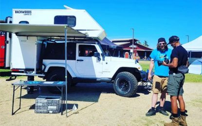 Backwoods Camper: “Kamper-nastavak” za Jeep Wrangler s dvoja vrata. Ima ima veliki krevet za spavanje i još korisnog prostora za [Video]